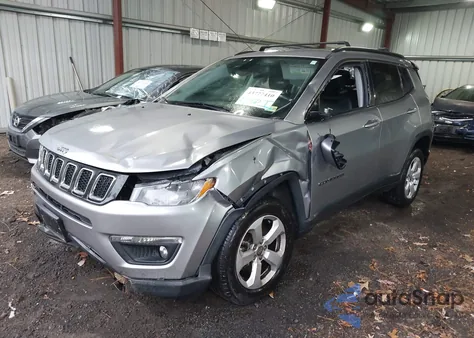 2018 Jeep Compass Latitude 4X4 из США, поврежденный, VIN 3C4NJDBB4JT484221